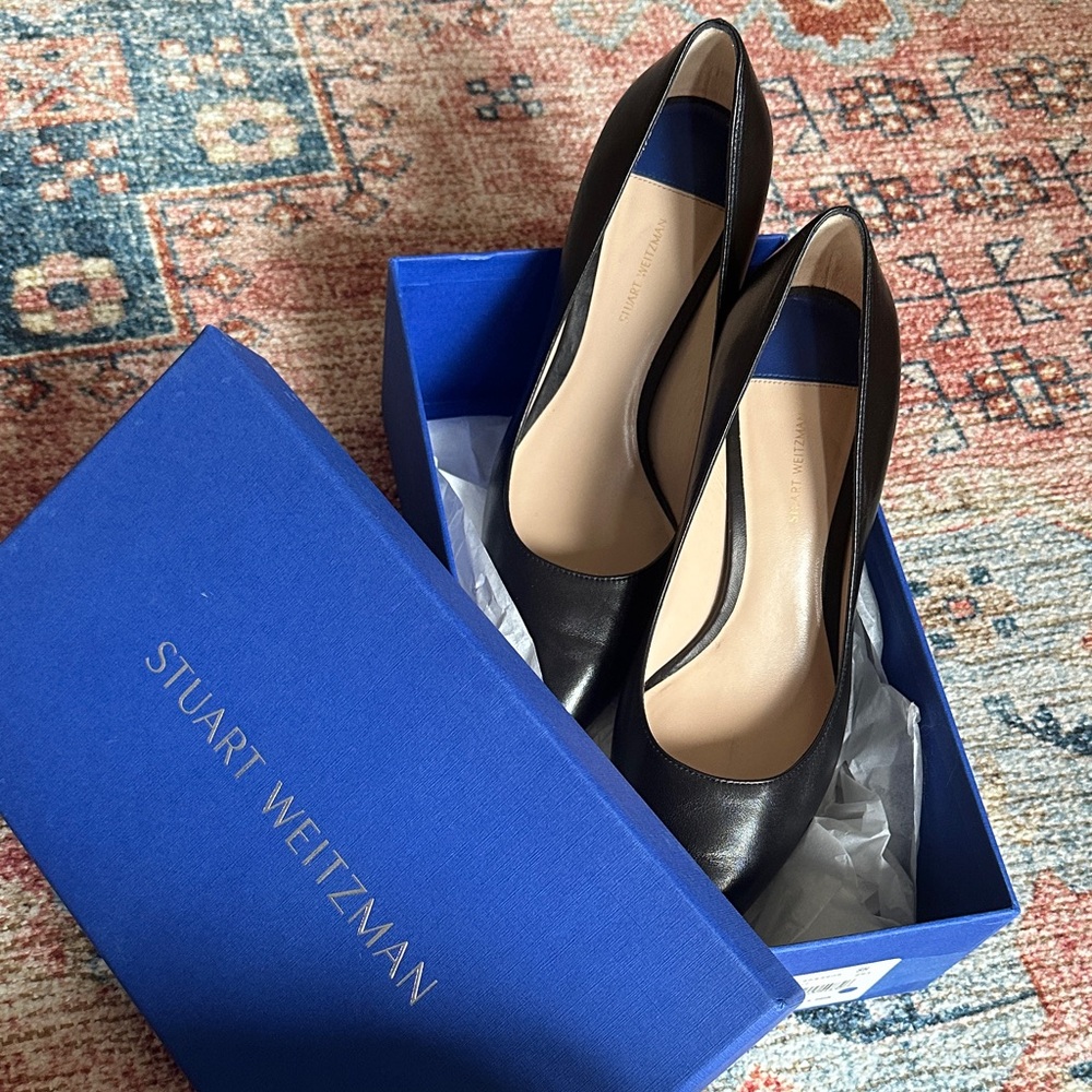 Stuart Weitzman Black Leather Heels 8.5M